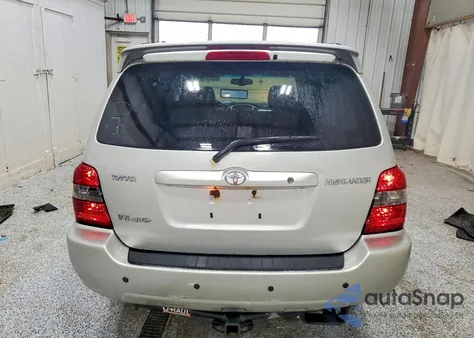 2004 Toyota Highlander z USA, uszkodzony, nr VIN JTEEP21A740018050